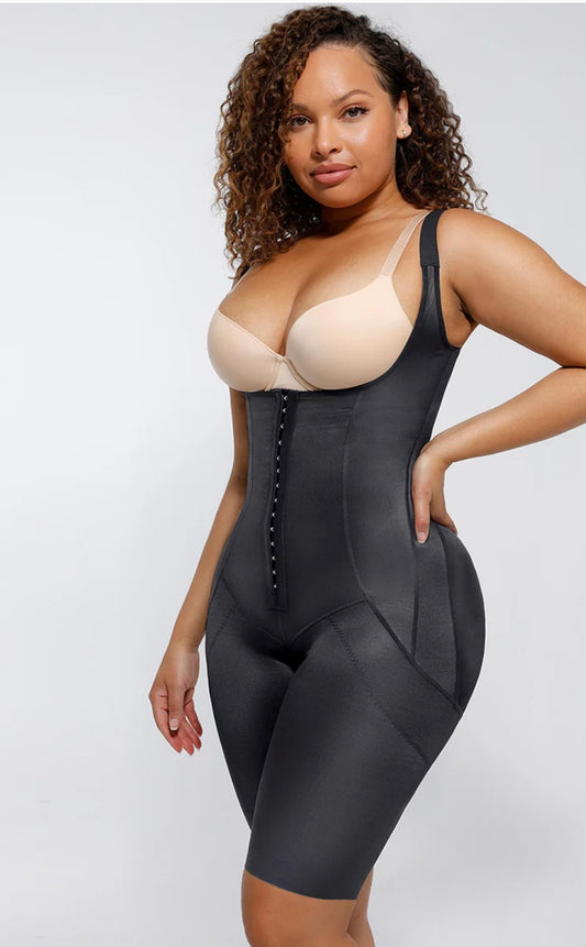 Gaine sculptante avec fermeture sur le côté