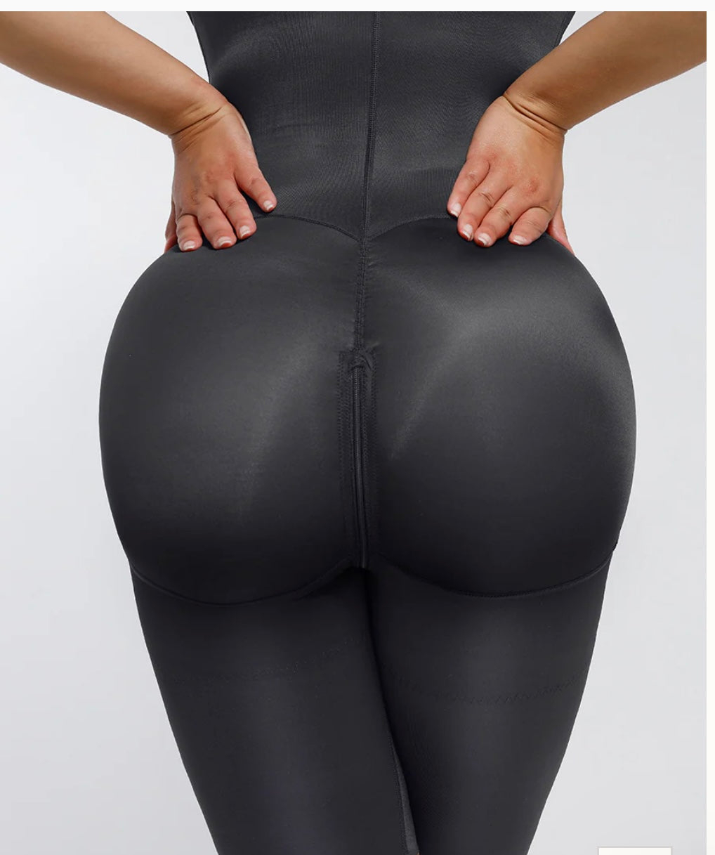 Gaine sculptante avec fermeture sur le côté